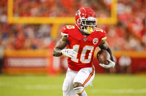 Kansas city chief's wide receiver, tyreek hill comes in at number 19 on the list of top 100 players of 2019 as voted on by his peers. Kansas City Chiefs: Impact of Tyreek Hill injury moving ...