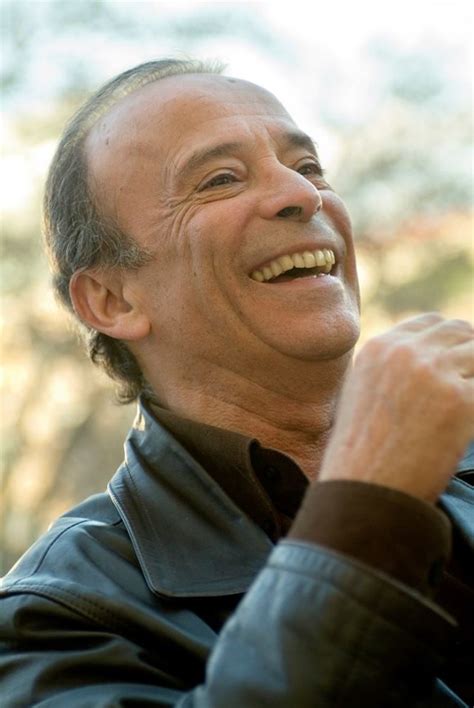 Gosto de pensar que o nosso amor é uma canção do victor espadinha. Victor Espadinha escreve carta e arrasa com responsáveis ...