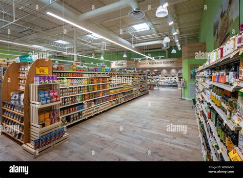 Packaged Food Aisle American Grocery Store Stock Photo Alamy