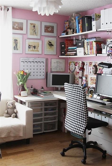 17 Pink Office Decor For Girl Homemydesign