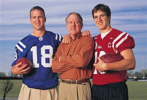 Compared To His Sons Archie Mannings Nfl Career Flopped History