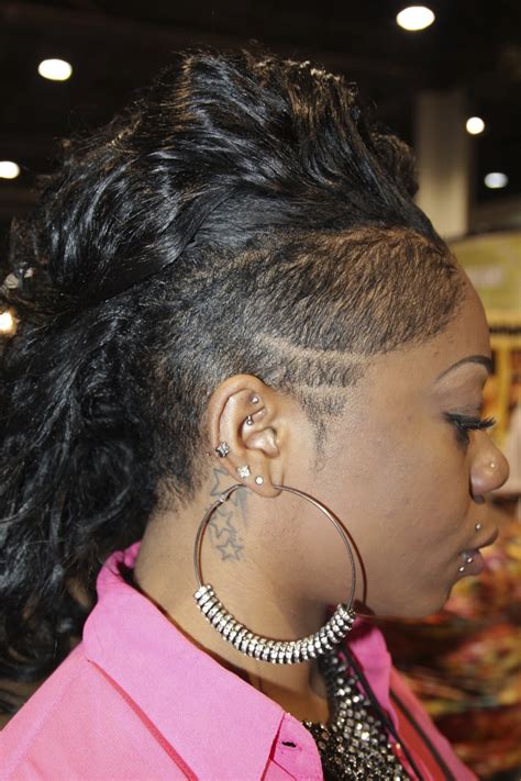 Image Of Mohawk With Wavy Weave Hair Wavy Haircut