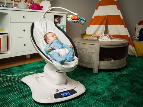 4moms Mamaroo Review The 4moms Mamaroo Gets The Basics Right Misses