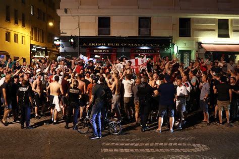 Get the latest euro 2012 news, updates and opinion right here at england football fans and online at. Russian hooligans used military tactics to attack England ...
