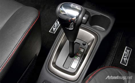 Semisena.com adalah sebuah portal berita otomotif yang independen dalam memberikan informasi seputar mobil dan motor di indonesia. Broomstyle: Transmisi Calya Matic