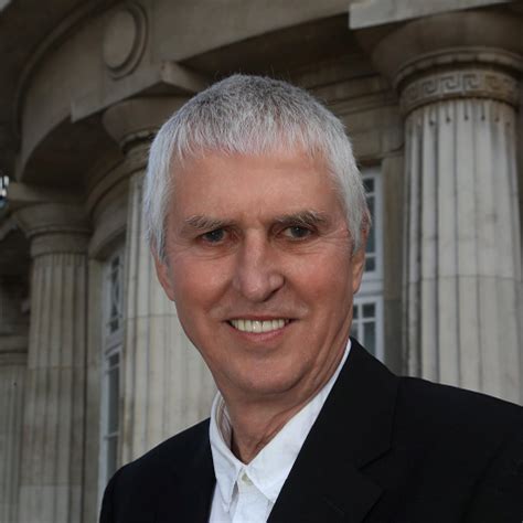 Fox, iconic actor, author and advocate whose hollywood career has been marked by worldwide acclaim, honor and awards, launched the foundation in 2000 after publicly disclosing his 1991 diagnosis, at age 29, with parkinson's disease. TLC LIVERPOOL: HOW WILL WE MAKE THE MOST OF DEVOLUTION