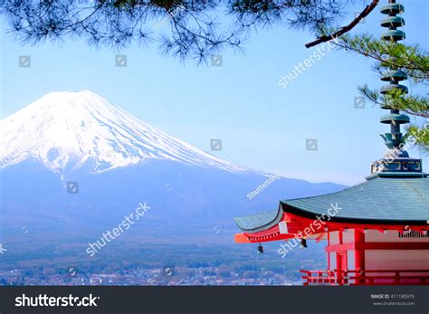 Mt Fuji Red Pagoda Autumn Fujiyoshida Stock Photo Edit Now 411180979