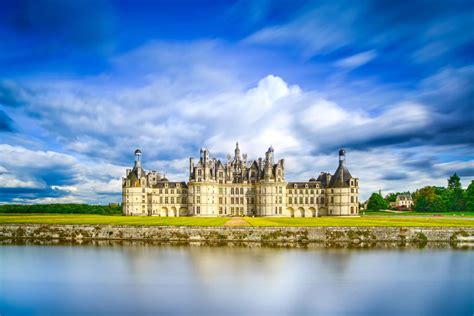It is referred to as the cradle of the french and the. Loire Valley Tour - Day Trip with an Art Historian ...