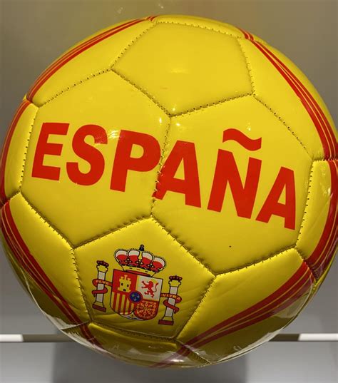 Espace foot est devenu the ultimate football specialist en proposant tout ce qui touche au football. Ballon de Foot -Espagne - Mytoys: Vente de jouets en ligne ...