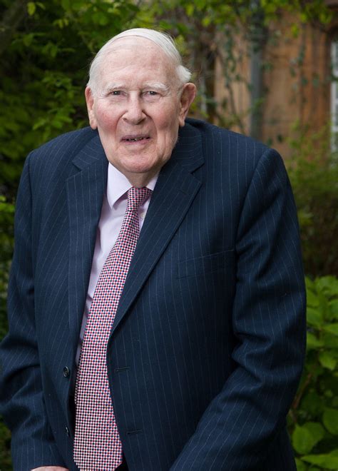 Exonian Sir Roger Bannister Dies Aged 88 Exeter College