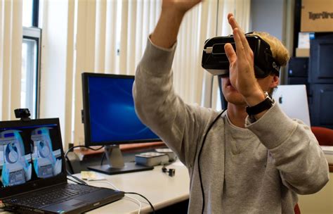 A Look Back Computer Science It Students Innovate In Virtual Reality