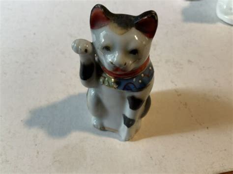 Vintage Kutani Maneki Neko 3 14 Beckoning Cat Porcelain Good Luck