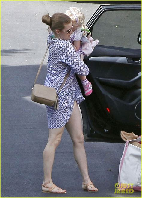 Amy Adams Pool Party With Daughter Aviana Photo 2824107 Amy Adams