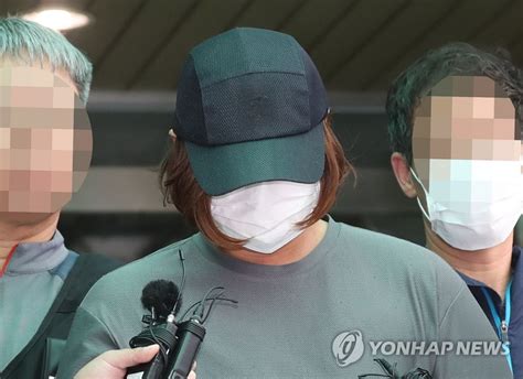 살 의붓아들 살해한 대 계부 검찰 송치 연합뉴스
