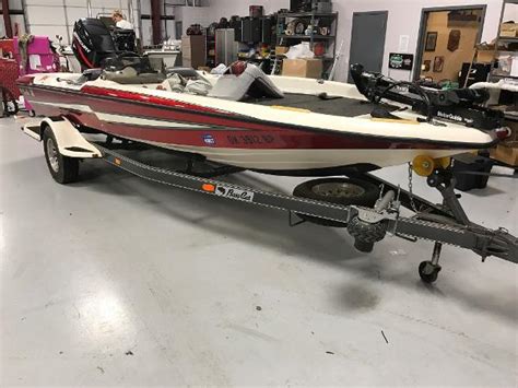 5.79 m x 2.35 m, 5.79 x 2.35 m built: Bass Cat boats for sale in Oklahoma