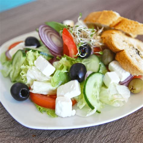 Sałatka grecka Po Świecie Kuchni Catering Bielsko Biała usługi