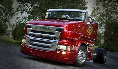 custom scania show trucks chimera and red pearl are coming to convoy in the park