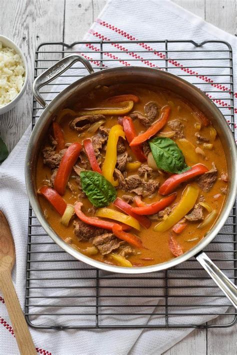 Foodista Recipes Cooking Tips And Food News Easy Beef Curry