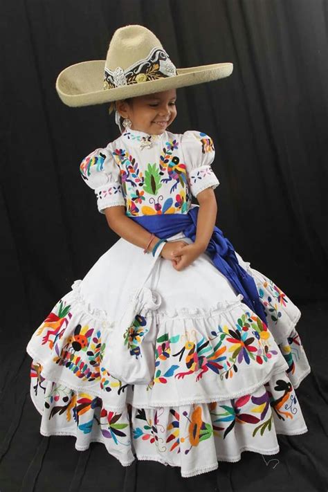 pin de adriana en escaramuza charra vestidos mexicanos para niña vestidos de escaramusa