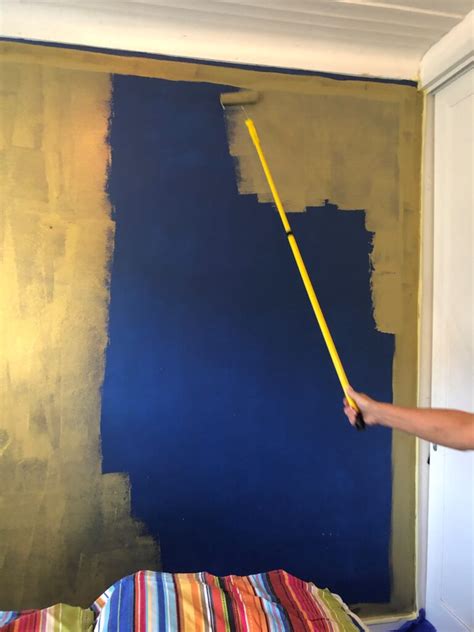How To Paint A Metallic Feature Wall Colormaker Industries