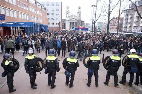 Discover more posts about politie. Polarisatie en radicalisering kan van de politie een ...
