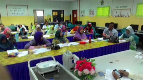 Riang ria tahun 1 dan prasekolah 2013. BLOG RASMI SEK. KEB MENGGONG, MELAKA: Mesyuarat Guru Akhir ...