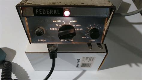 Federal Sign And Signal Pa 20a Series 2b Interceptor Siren Youtube