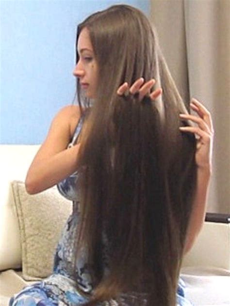 Video Classic Length Hair Play Realrapunzels Playing With Hair Long Hair Styles Hair Lengths