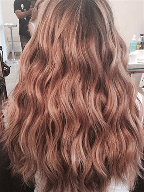 We Tried This Celebrity Hairstylists New Curling Iron