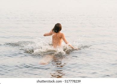 Nude Woman Water Splash Stock Photo 517778239 Shutterstock
