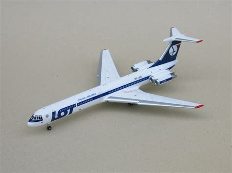 Il 62m Scale 1100 Lot Polish Airlines Ilyushin 62m Etsy