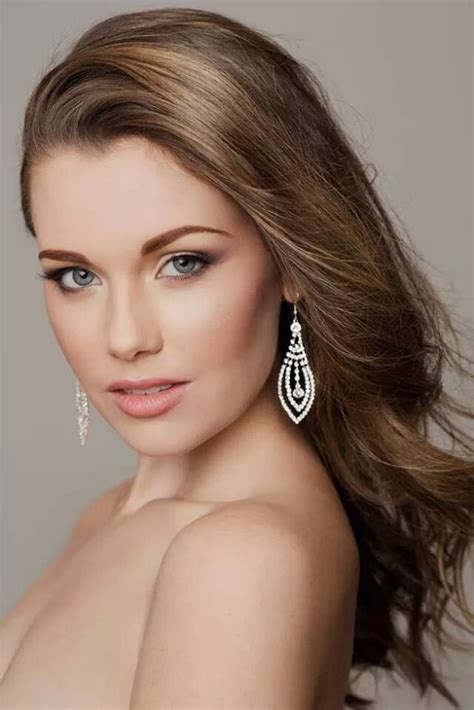Courtney Thorpe Wins Miss World Australia 2014