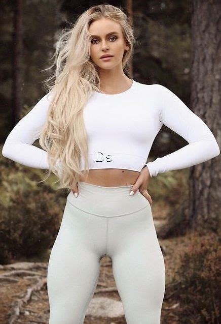 Pin By Red On Anna Nystr M White Yoga Pants Girls In Leggings Gym Clothes Women