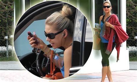 Anna Kournikova Is Definitely Not Beautys Biggest Loser As She Goes