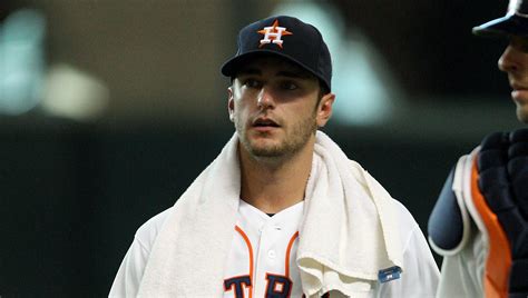 Astros Pitcher Apologizes For Tweeting Gay Slur About Bieber