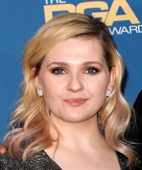 Abigail Breslin S Best Hairstyles And Haircuts