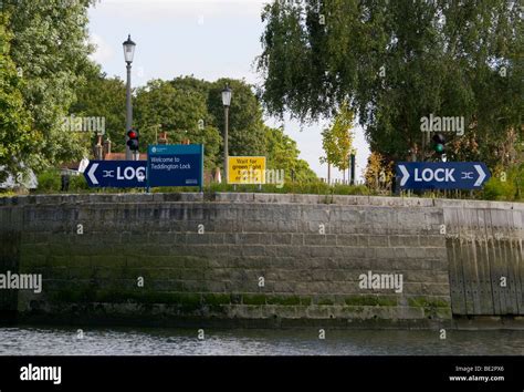 Entrance To Teddington Lock On The River Thames England Stock Photo Alamy
