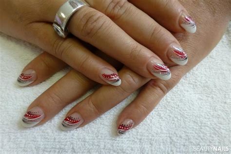 Suchen sie in stockfotos und lizenzfreien bildern zum thema nägel muster von istock. French Nageldesign