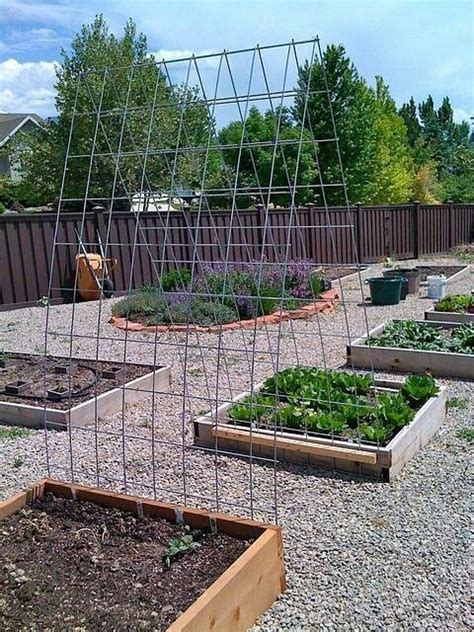 Raised Bed Trellis For Cucumbers Bing Images Plants Garden Trellis