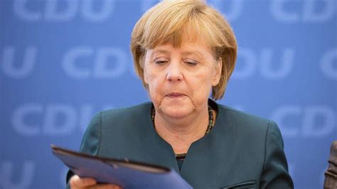 Eine Jugend In Der Ddr Die Legende Von Angela Und Merkel