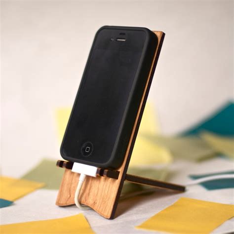 Apple Iphone 44s Stand Idea Diy Phone Stand Easy Woodworking