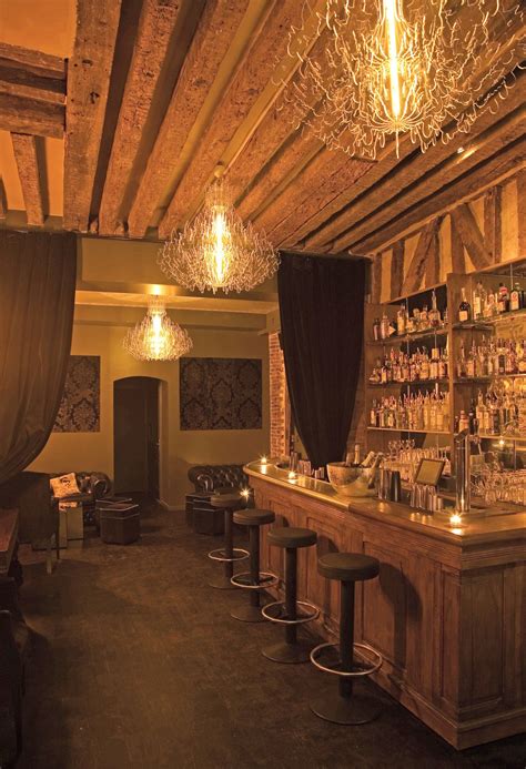 Chic Speakeasies And Cocktail Bars In Paris Best Cocktail Bars