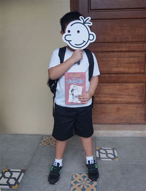 Mrsmommyholic Diary Of A Wimpy Kid Costume For Book Week