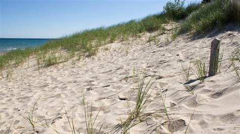Beaches Reopened At Indiana Dunes Lakeshore Following Spill Wzzm Com