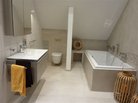 Hausler getränkemarkt hofmarkstraße 7, 94345 obermotzing. Fliesen Bambl in Kößnach bei Straubing - Ausstellung