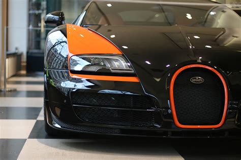 A Bugatti Veyron Grand Sport Vitesse World Record Edition Is Now For