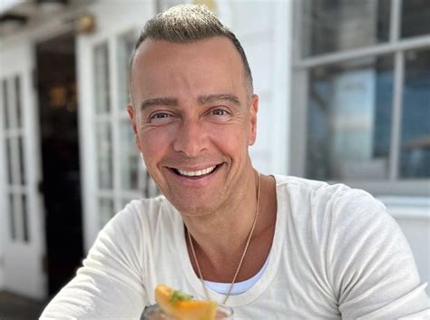 Joey Lawrence Admits Hes A Helicopter Parent To His Teen Daughters
