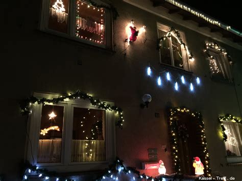 Von weither kann man die weihnachtsbeleuchtung sehen. Weihnachtsbeleuchtung am Haus | Kassel + Nordhessen ...