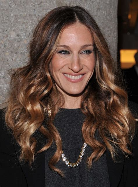 Sarah jessica parker hairstyles, haircuts and colors. 23 Sarah Jessica Parker Hairstyles-Celebrity Sarah Jessica ...