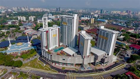 8, jalan maktab 54000 kuala lumpur, det føderale territorium kuala lumpur, malaysia. UTM Student Residential Complex offers complete self ...